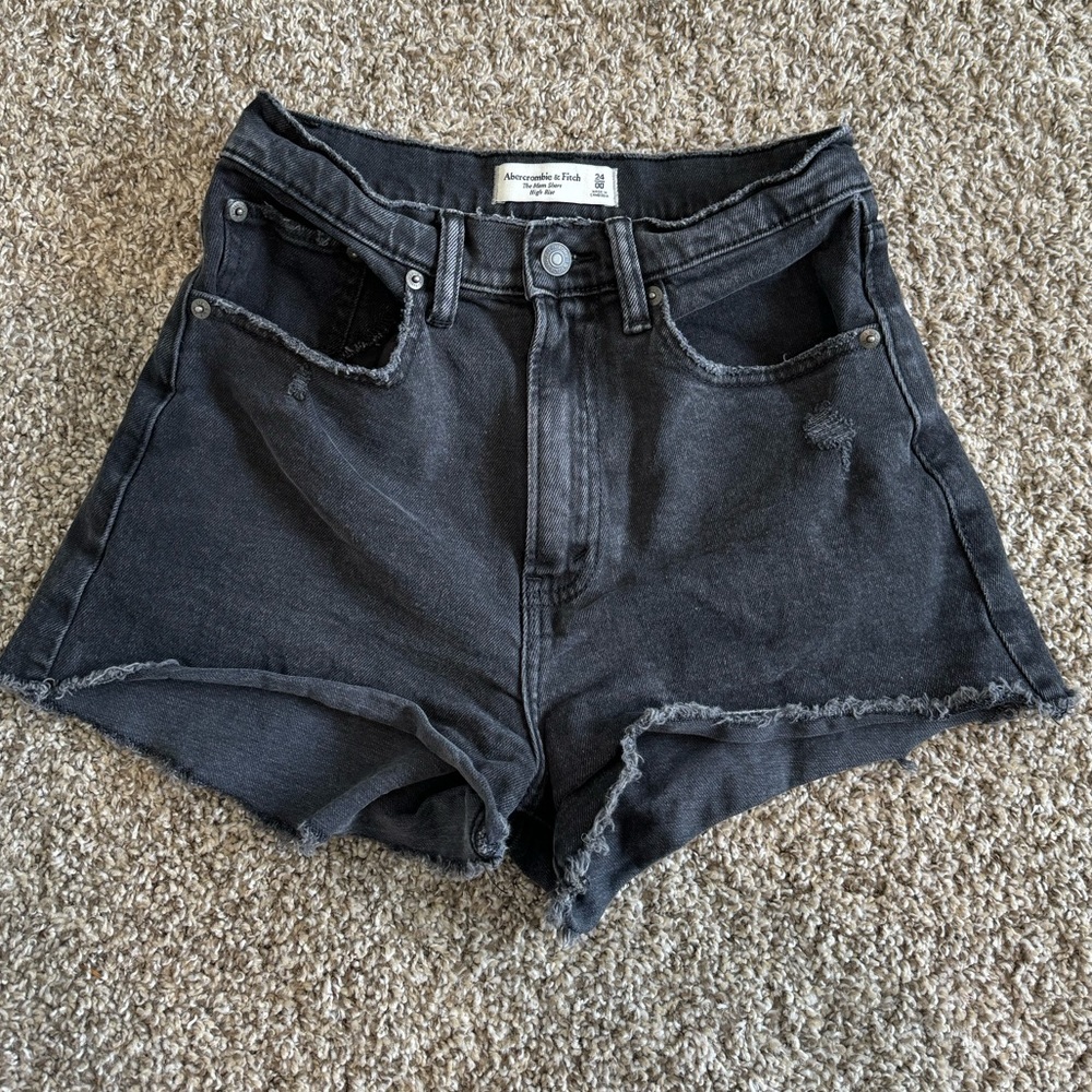 Abercrombie The Mom Short in Curve Love 00/24